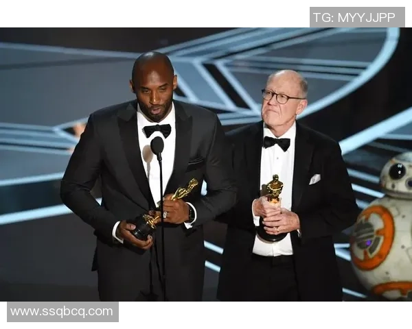 科比与足球巨星们的难忘合影瞬间，回顾篮球与足球的跨界友情